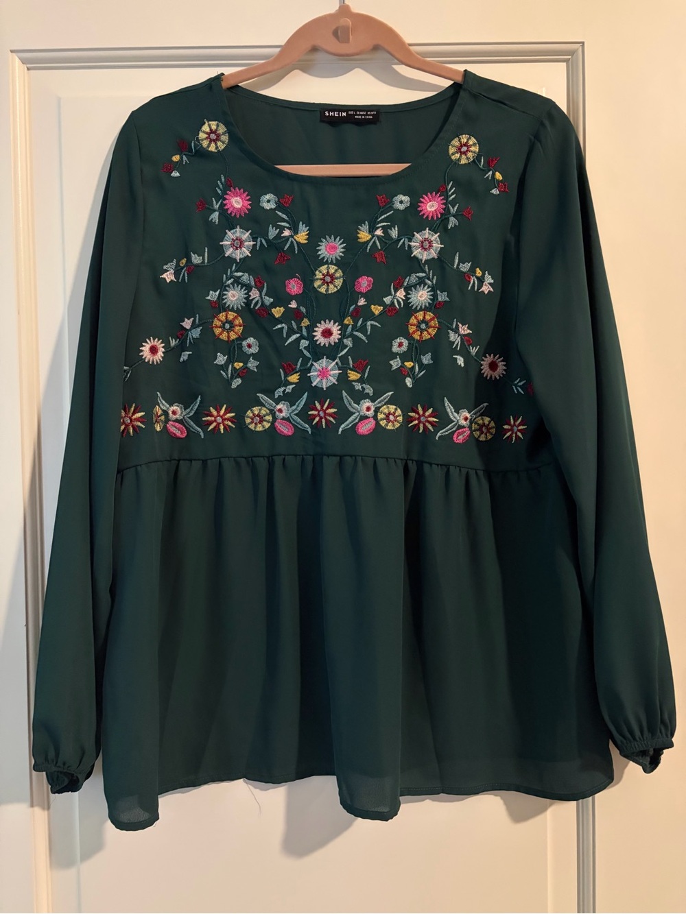 SHEIN Dark Green Floral Embroidered Peplum Tunic